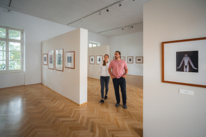 Dvojice - turistu - Cervenec - 2022 - 580 - Edit